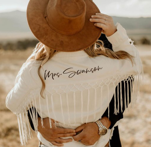Incorporate fringe statement pieces in your bridal wardrobe!