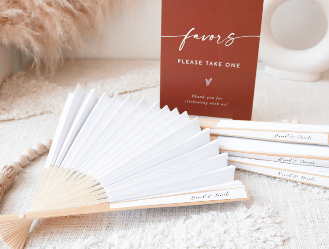 Wedding Souvenirs: 5 Remarkable & Memorable Paper Fan Favors