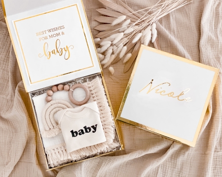   Welcome Baby Gift Box : Gift Cards