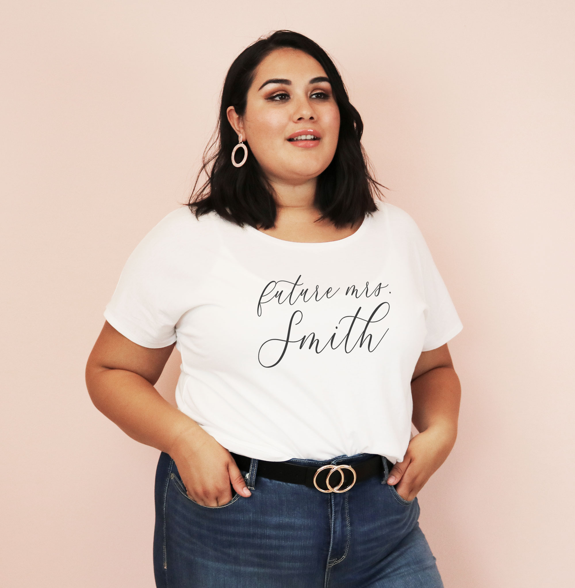 Stå op i stedet af hjemmelevering Plus Size Custom Text Shirt - Relaxed Fit